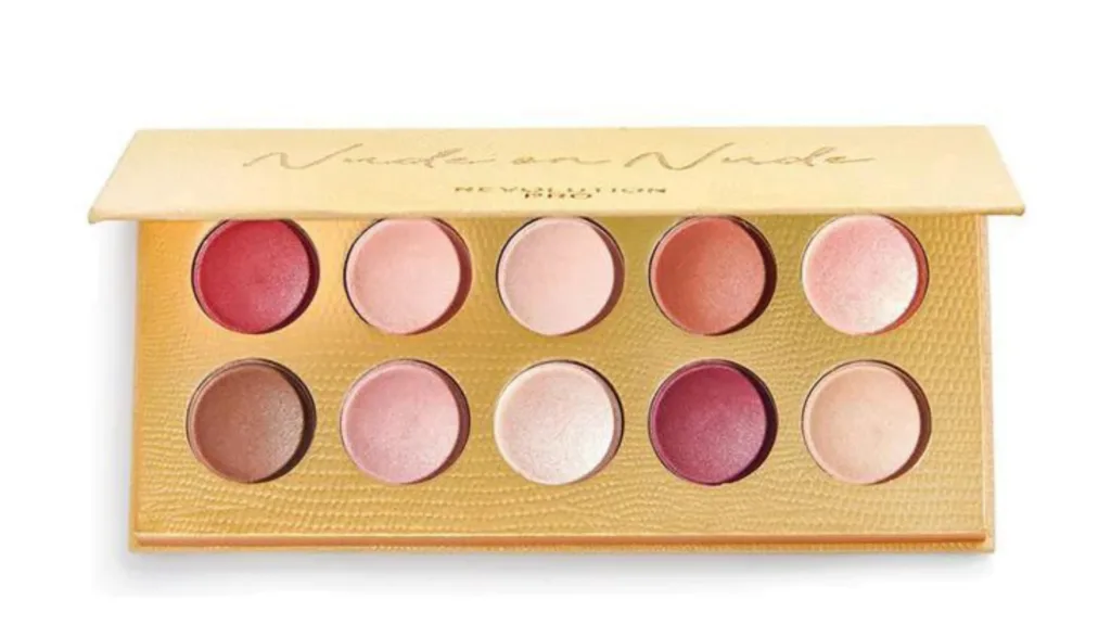 Revolution Pro Palette di ombretti Colour Focus Nude su Nude