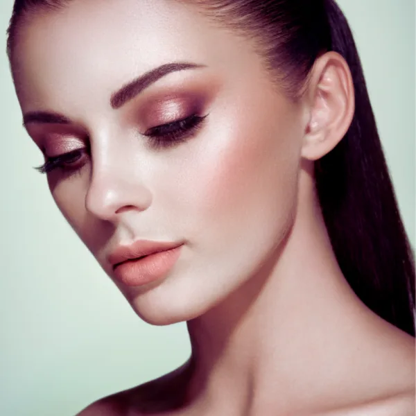 I 6 migliori highlighters per dare luce e freschezza al tuo viso