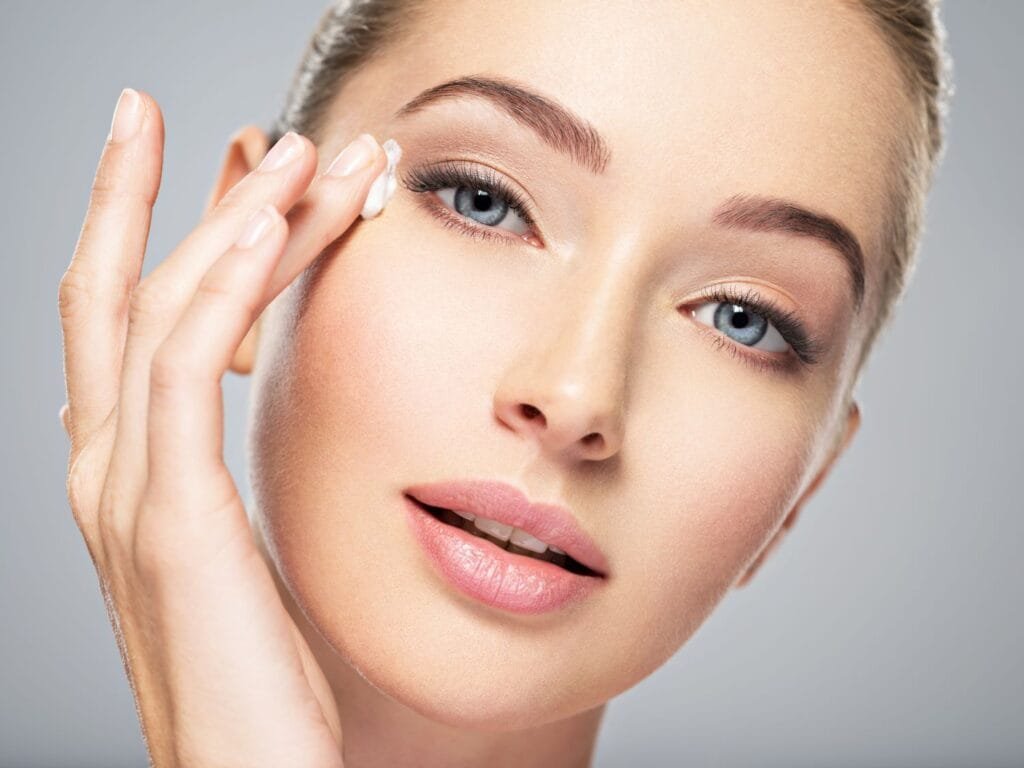 Come prenderti cura della pelle giovane: 8 prodotti da provare assolutamente 1 prodotti per la pelle giovane