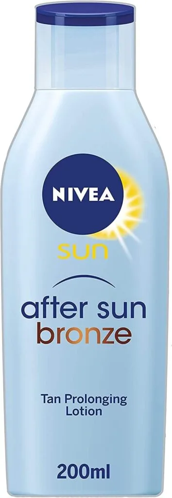 Top 7 prolungatori dell'abbronzatura per un colore che dura nel tempo 6 NIVEA Sun After Sun Bronze