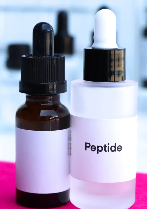 Flaconi di siero con peptidi per la cura della pelle