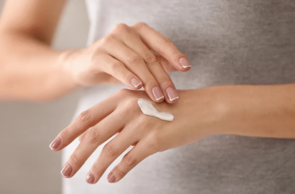 Crema mani: come idratare le mani secche senza spendere una fortuna 1 Cremas para las manos 1
